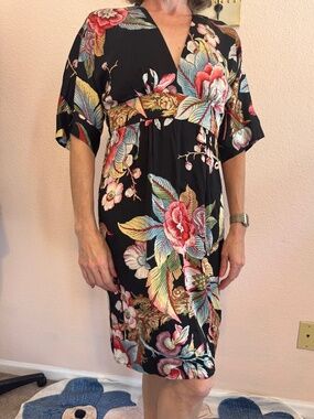 VINTAGE ROMANTIC SINGLE DRESS V-NECK 100% SILK FLORAL KIMONO MIDI DRESS